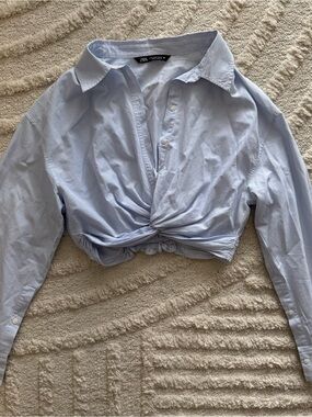 Zara Blue Pin Stripe Twist Front Cropped Button Up Shirt Womens Size Small